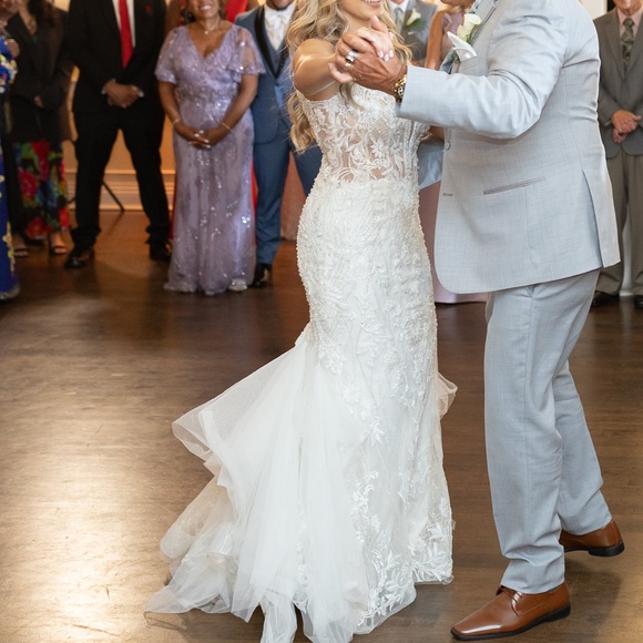 Martin Thornburg Branson Wedding Dress 122231 - Picture 15 of 17